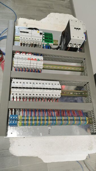 KIV Electro Systems - Servicii complete instalatii electrice si securitate